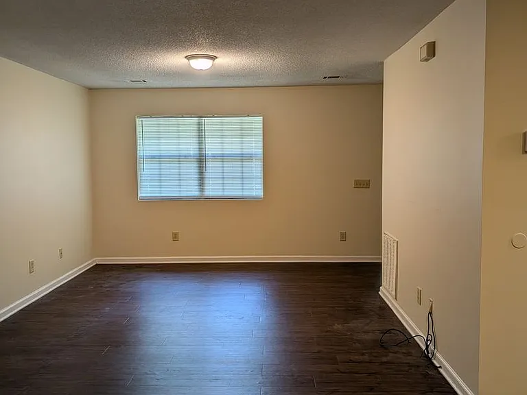 300 Lee Road 26 — Photo 11