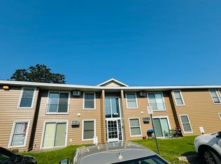 8-810 6th St S, Hopkins, MN 55343