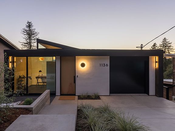 2nd image of 1136 Keith Ave