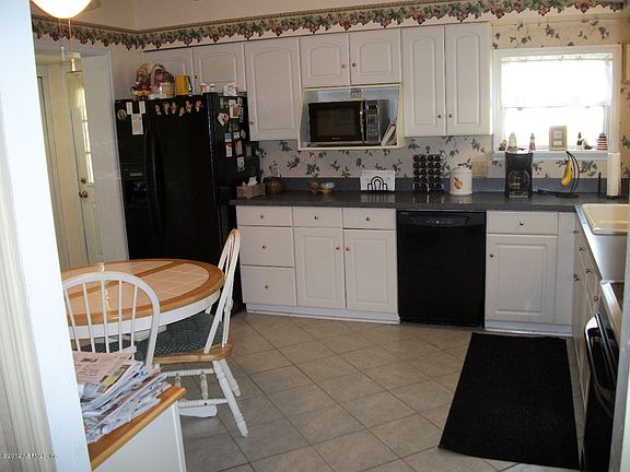 2nd image of 1928 Green Meadows Dr