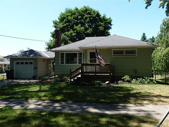 2nd image of 30 Falconer St