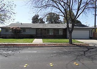 2nd image of 2201 Sherwood Dr