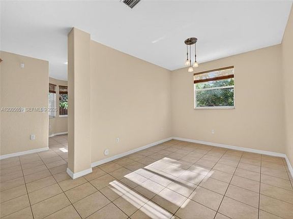 3rd image of 8903 SW 206th St