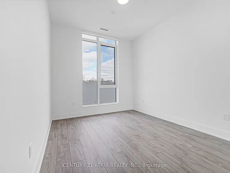 858 Dupont St #207 — Photo 23