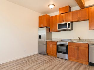 2635 Prosch Ave W APT 8, Seattle, WA 98119