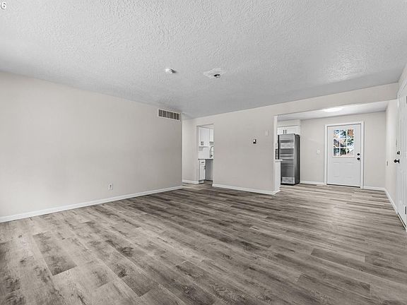 2nd image of 210 NE 167th Pl
