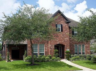 1519 Thunder Lake Ln, Sugar Land, TX 77498