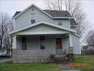 1st image of 736 N Main St