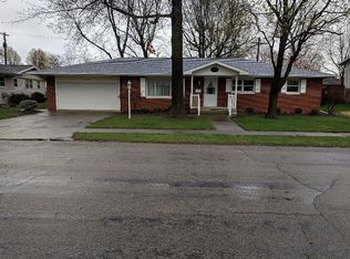 316 Linden Ln, Mattoon, IL 61938