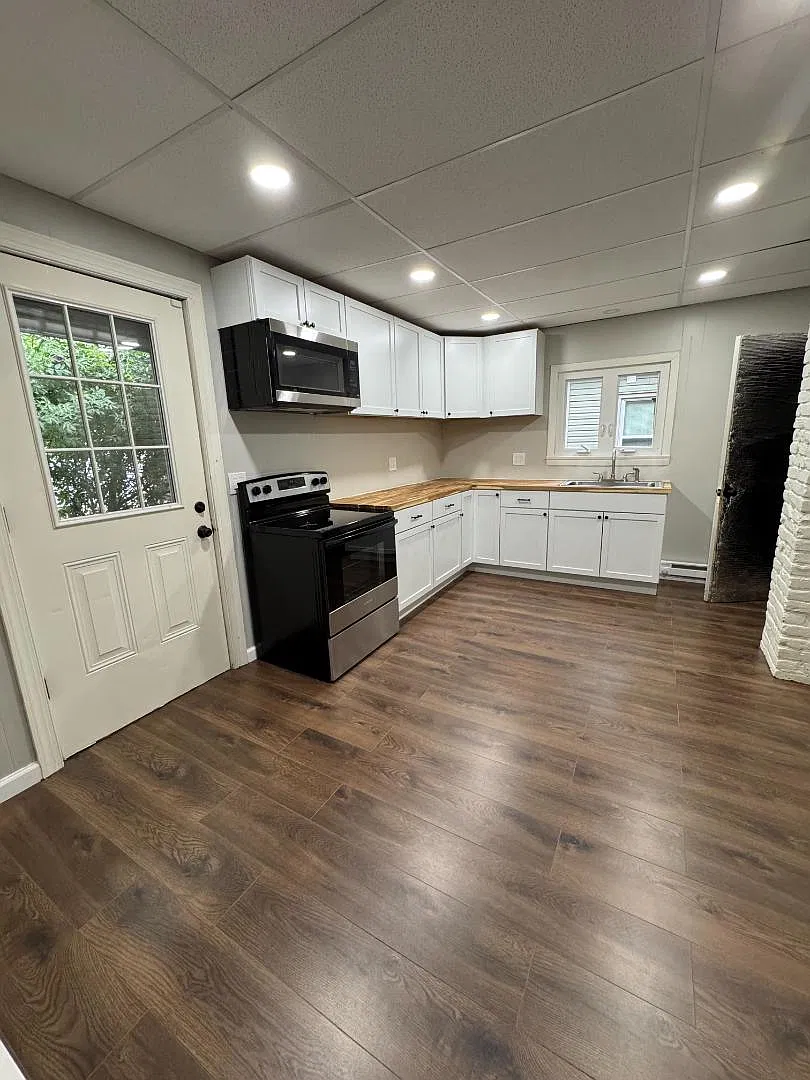 59 Berkshire St - Berkshire — Photo 1