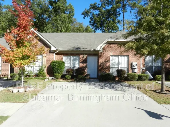 2755 Southwood Ln, Bessemer, AL 35022