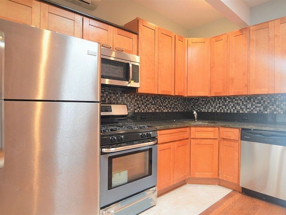 2nd image of 108 Eckford St APT 2L