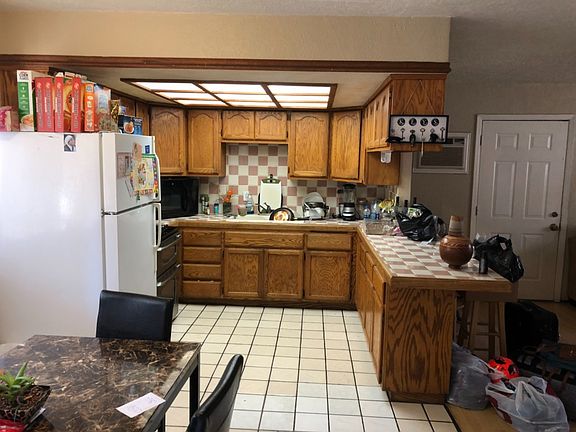 3rd image of 3811 20th Ave