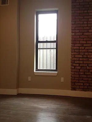 Rented by Full Time Management | media 33