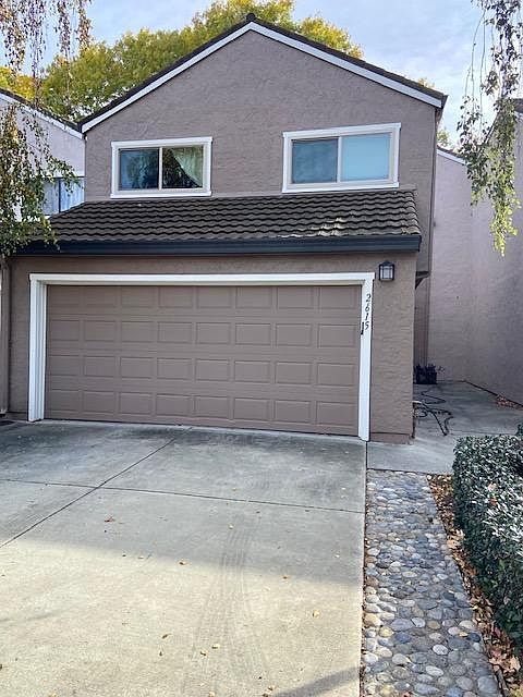 1st image of 2615 S Park Ln