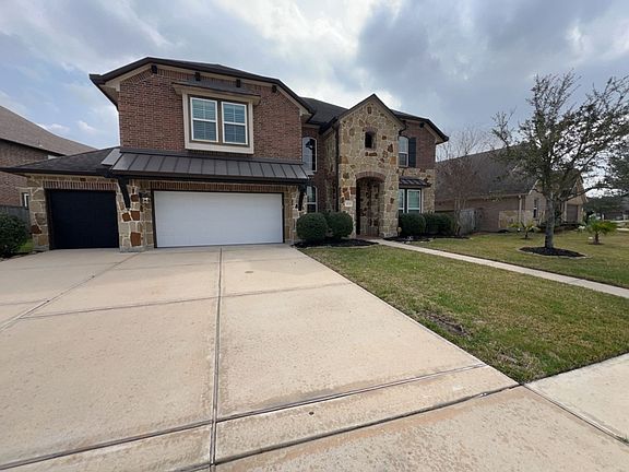 2nd image of 24715 Gracefield Haven Ln