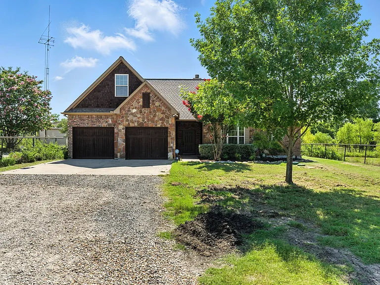 2656 W FM 455 — Photo 1