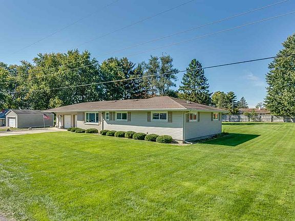 2nd image of 54167 Riverview Dr