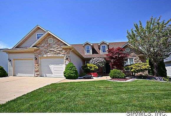 1st image of 17 Annebriar Dr