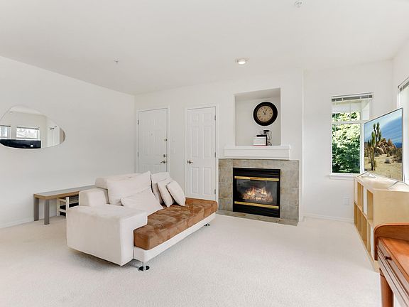 2nd image of 14714 Admiralty Way