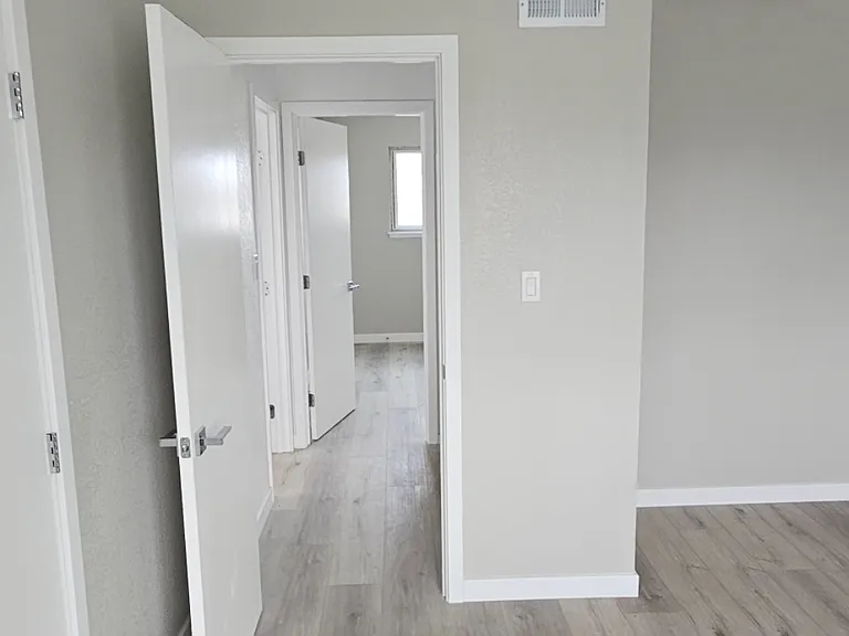 7060 Tuther Way — Photo 16