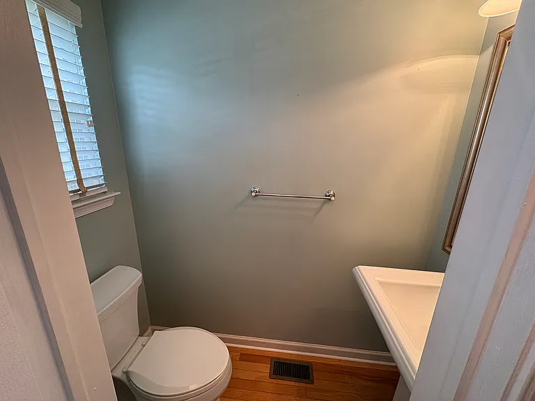 304 Huntington Ct #62 — Photo 3