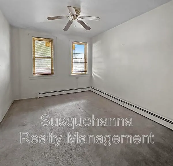 438 W Orange St #1 — Photo 8