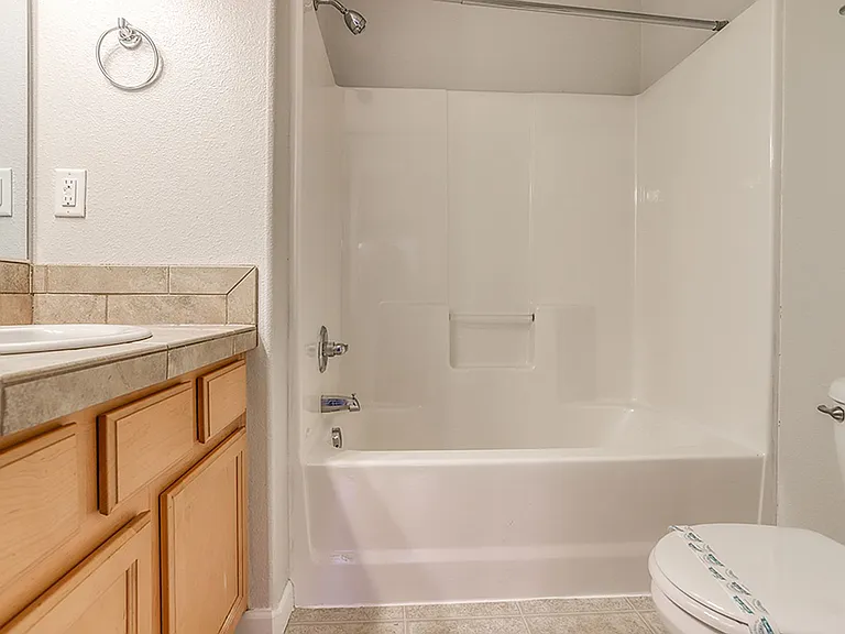 15075 SE Powell Blvd — Photo 37