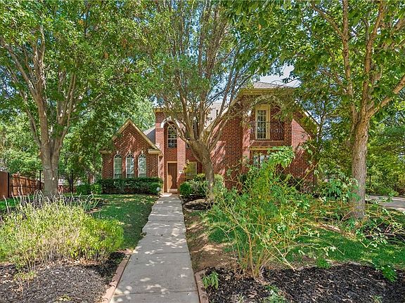 2nd image of 1734 Briaroaks Dr