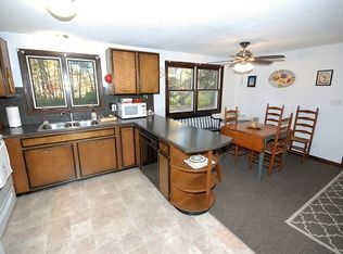 3 Deerfield Rd, Freeport, ME 04032