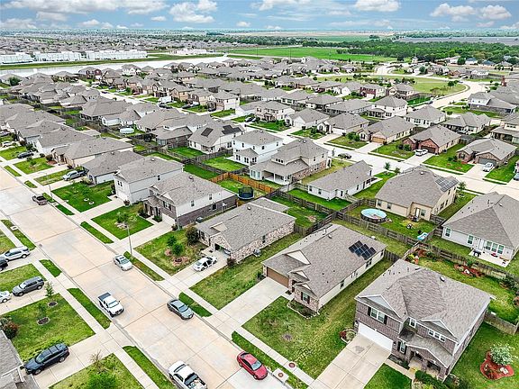 3rd image of 5912 Whitewing Rd