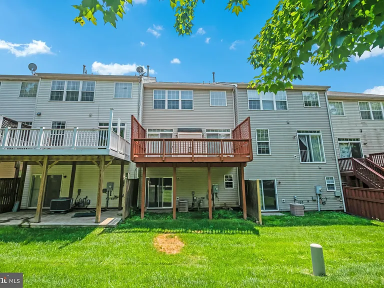 11715 Gunners Dr — Photo 30