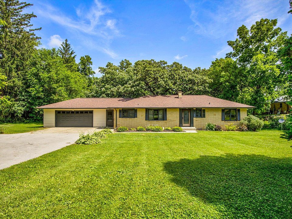 1st image of 2619 Meadow Glen Rd