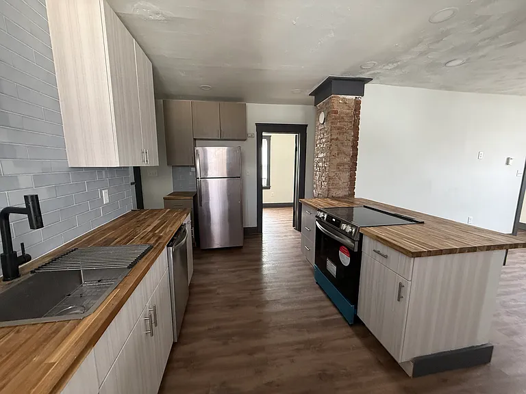 6614 Fullerton Ave #UP — Photo 11