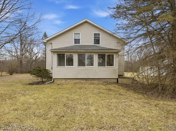 4340 Webster Rd, Flushing, MI 48433