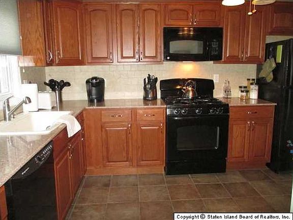 2nd image of 336 Livermore Ave