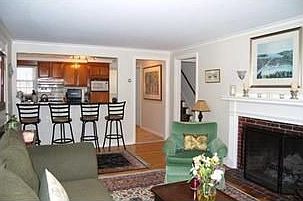 4th image of 22 Black Creek Ln
