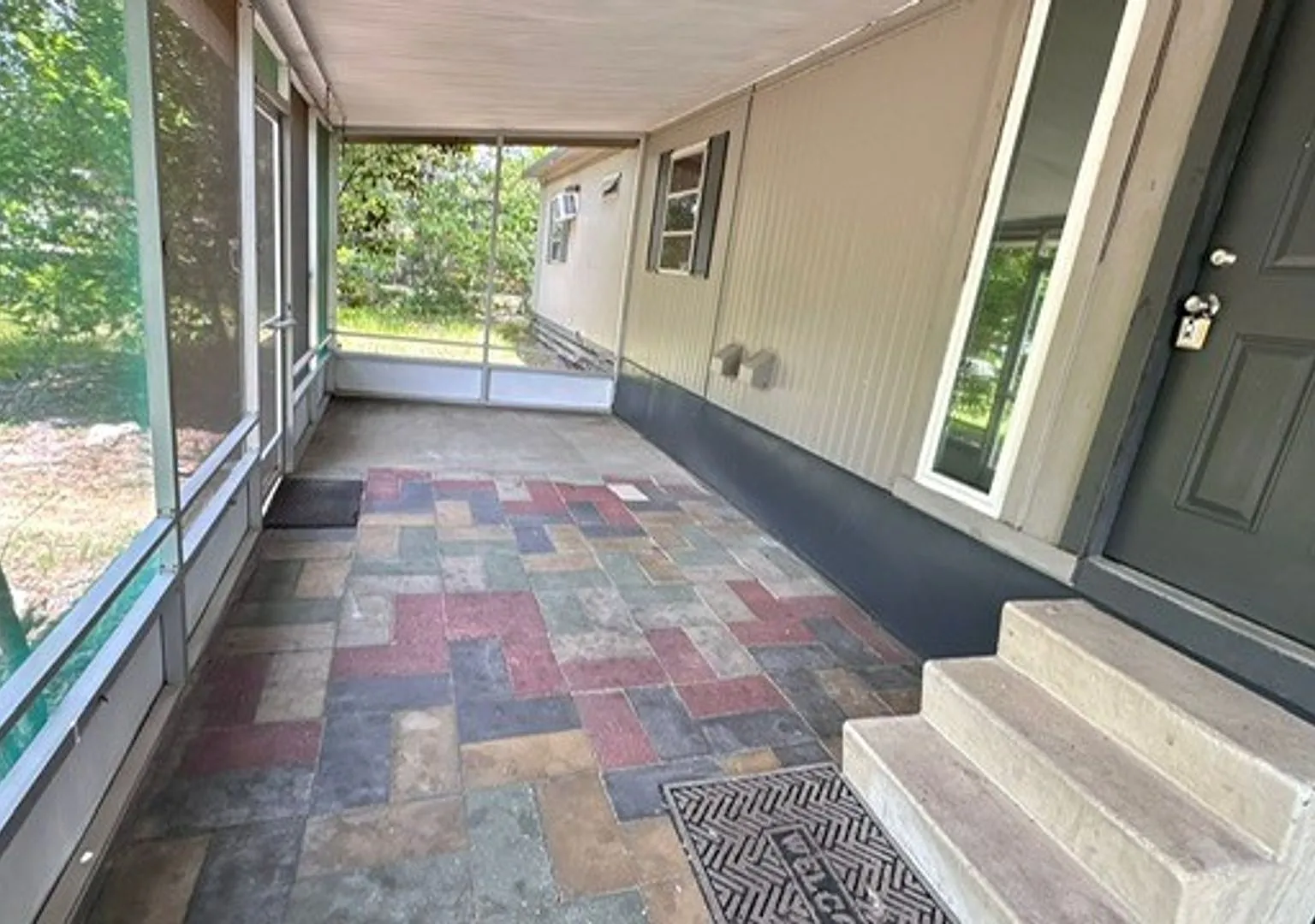 Cute! 2 Bedroom / 1 Bath Manufactured Home (Casselberry)- — Photo 2