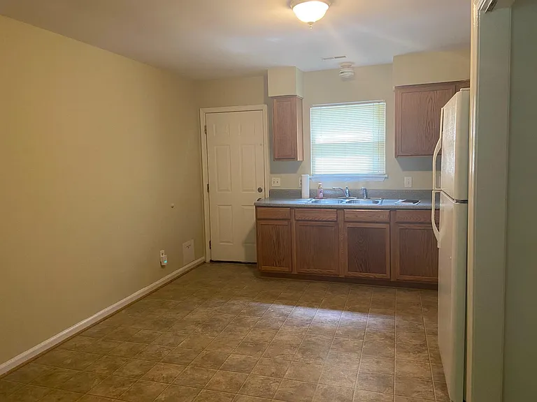 2126 Belvin Pl — Photo 10