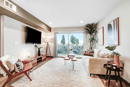 NOHO URBAN APARTMENTS Photo 1