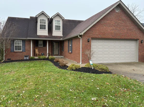 1104 Leathers Ln, Frankfort, KY 40601