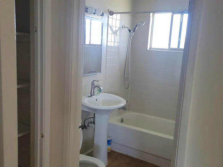 278 E K St #278 — Photo 9