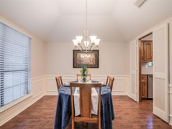 5th image of 2718 Stoneridge Dr