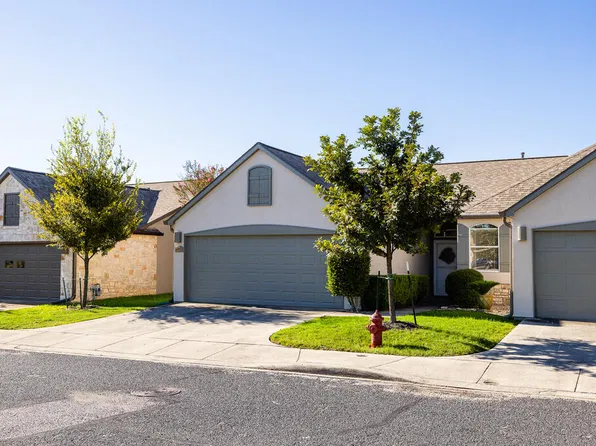 1036 Edinburgh Dr, Kerrville, TX 78028