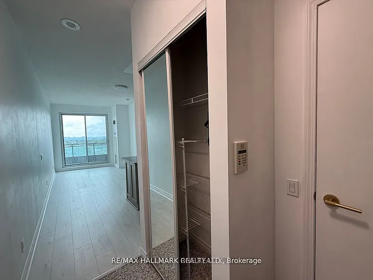 60 Byng Ave #1209 — Photo 3