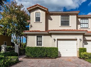 7564 Bristol Cir, Naples, FL 34120