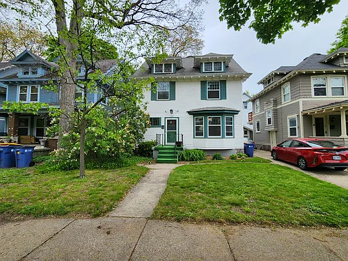 1351 Sigsbee St SE Photo 1