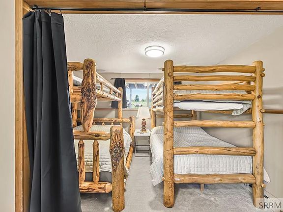 4th image of 4222 Grand View Rd