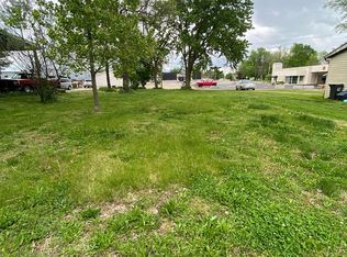 812 N Ault St, Moberly, MO 65270