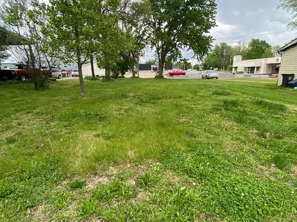 812 N Ault St, Moberly, MO 65270